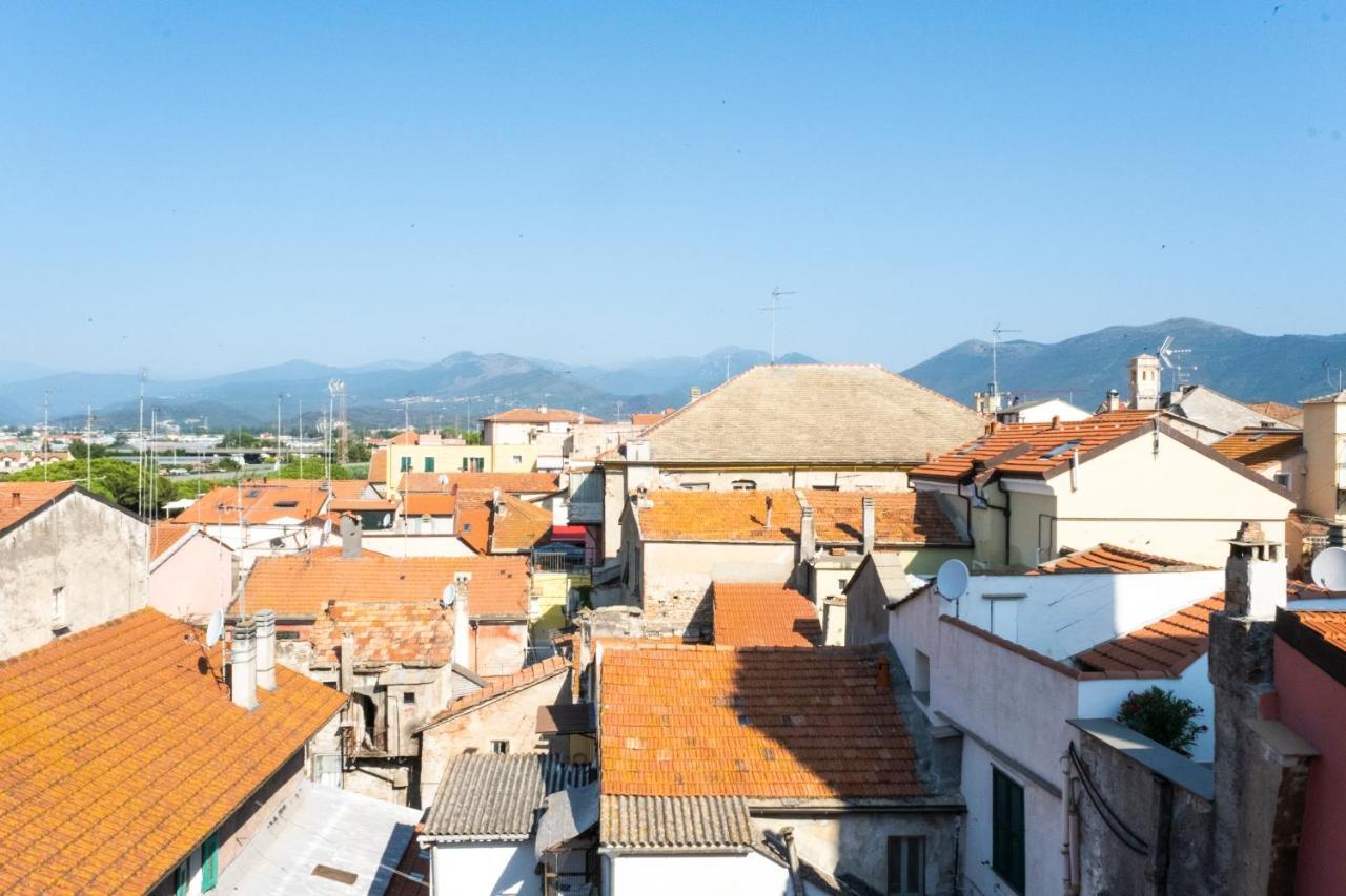 Palazzo Oddo Rental Rooms Albenga Eksteriør billede