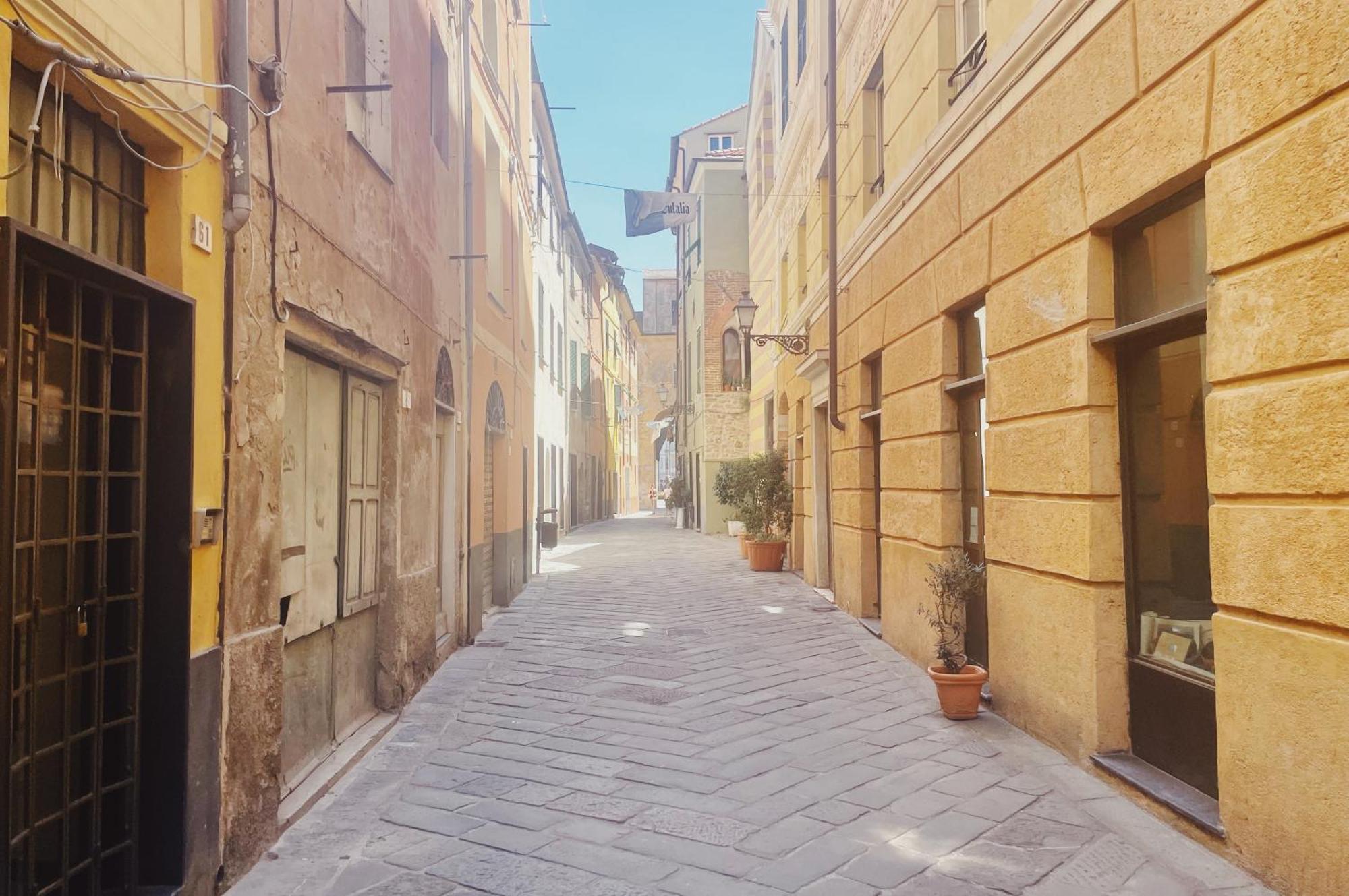 Palazzo Oddo Rental Rooms Albenga Eksteriør billede