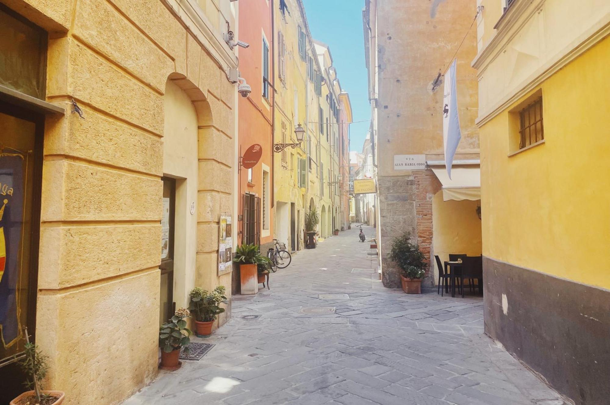 Palazzo Oddo Rental Rooms Albenga Eksteriør billede