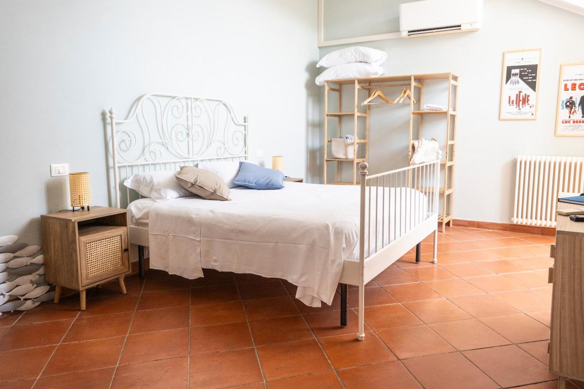 Palazzo Oddo Rental Rooms Albenga Eksteriør billede