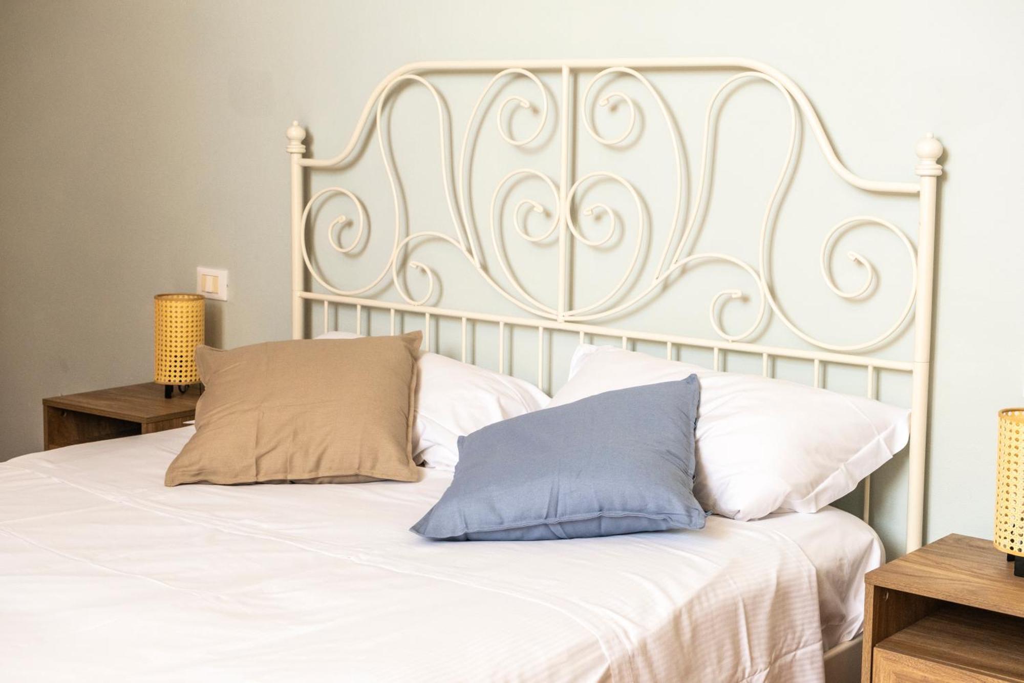 Palazzo Oddo Rental Rooms Albenga Eksteriør billede